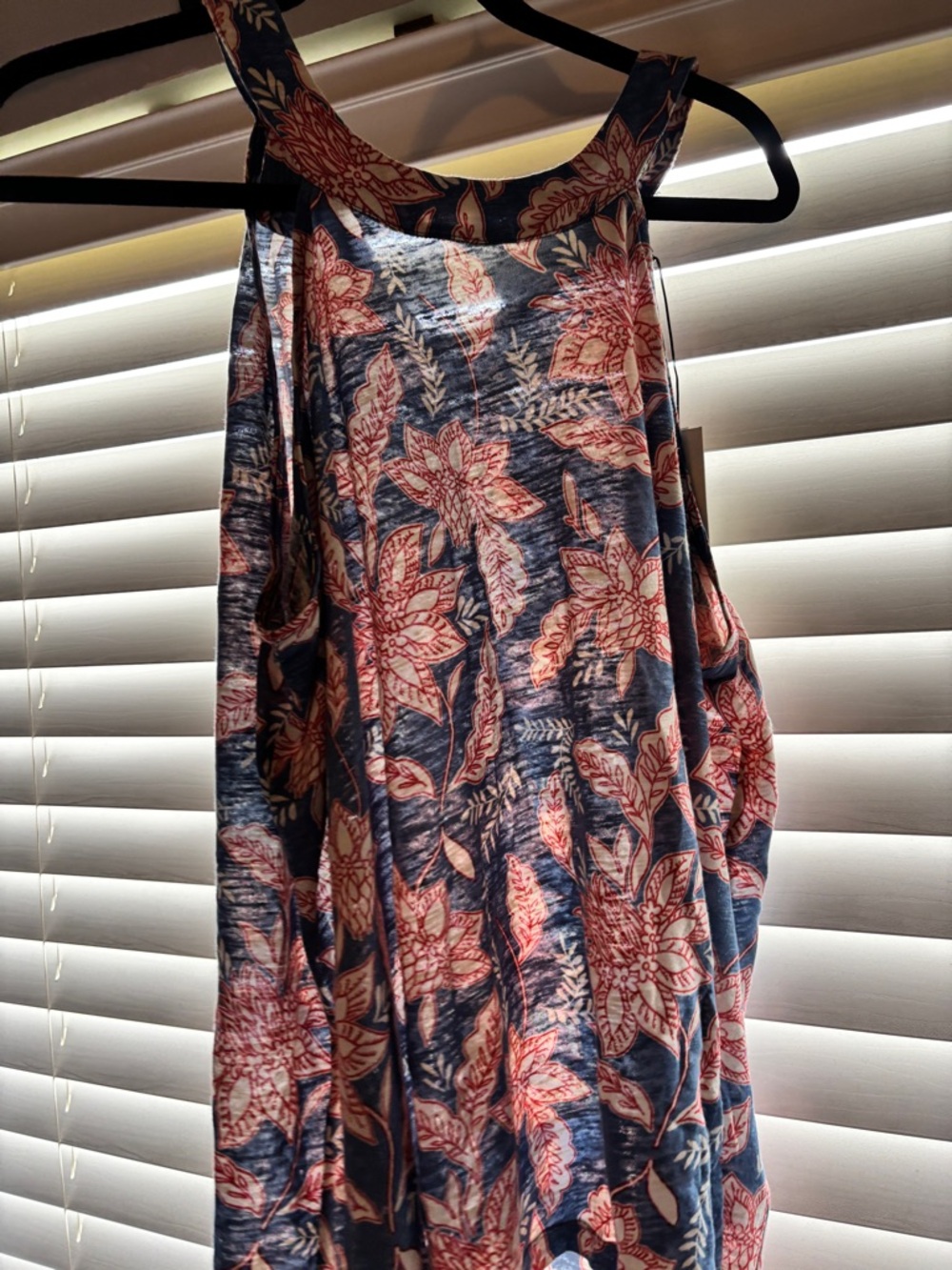 Rachel Zoe 1X NWT blue and Coral Floral Sleeveless Top